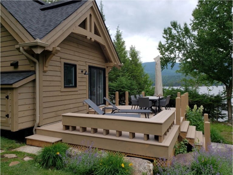 Projet terrasse nadeau avec azek vintage weathered teak .