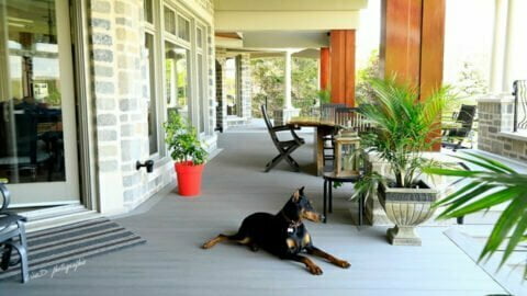 Gallerie en composite azek vintage couleur maple spling.