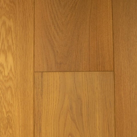 Engineered floor Oaka color anoe.